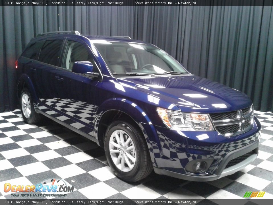 2018 Dodge Journey SXT Contusion Blue Pearl / Black/Light Frost Beige Photo #4