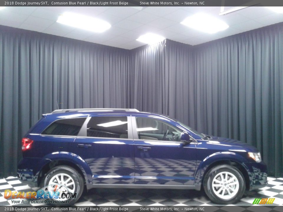 2018 Dodge Journey SXT Contusion Blue Pearl / Black/Light Frost Beige Photo #5