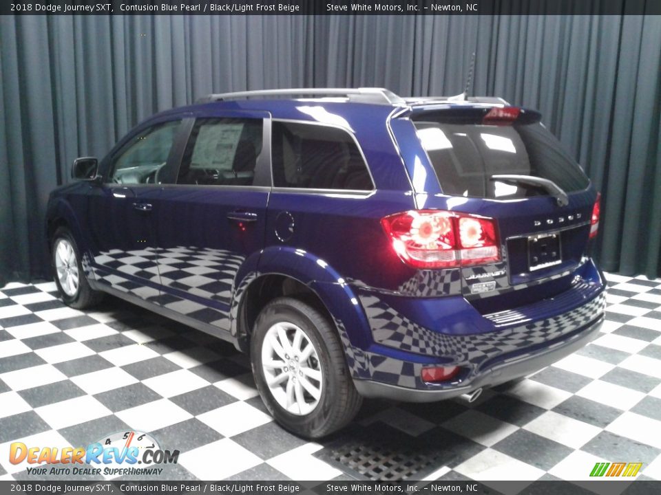 2018 Dodge Journey SXT Contusion Blue Pearl / Black/Light Frost Beige Photo #8