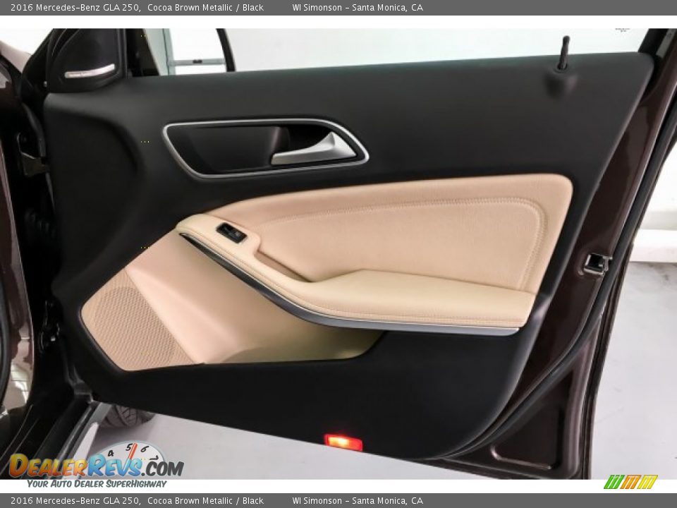 2016 Mercedes-Benz GLA 250 Cocoa Brown Metallic / Black Photo #31