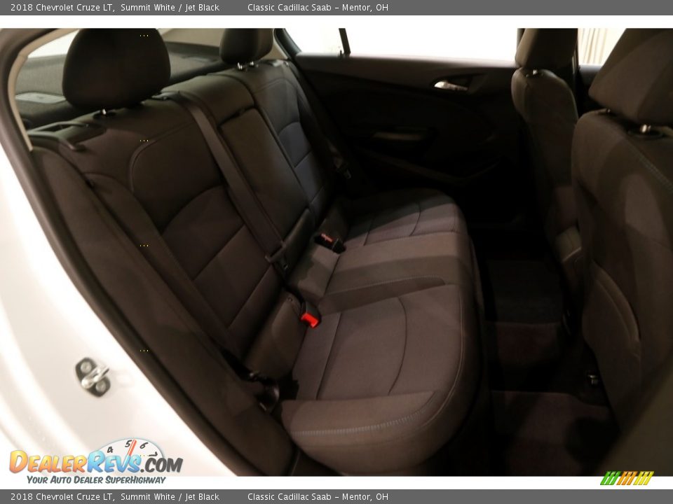 2018 Chevrolet Cruze LT Summit White / Jet Black Photo #16