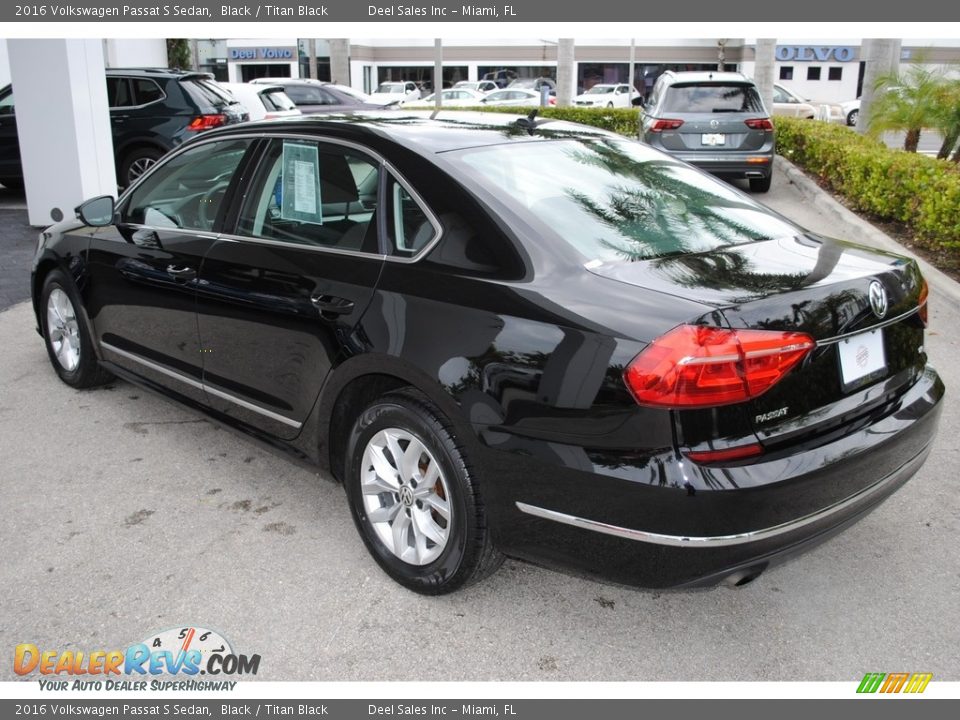 2016 Volkswagen Passat S Sedan Black / Titan Black Photo #6