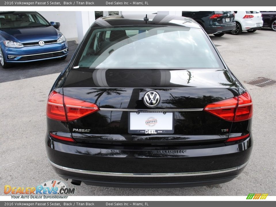 2016 Volkswagen Passat S Sedan Black / Titan Black Photo #8