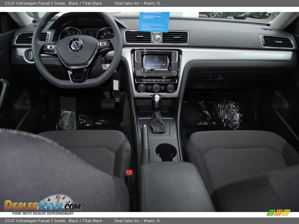 2016 Volkswagen Passat S Sedan Black / Titan Black Photo #12