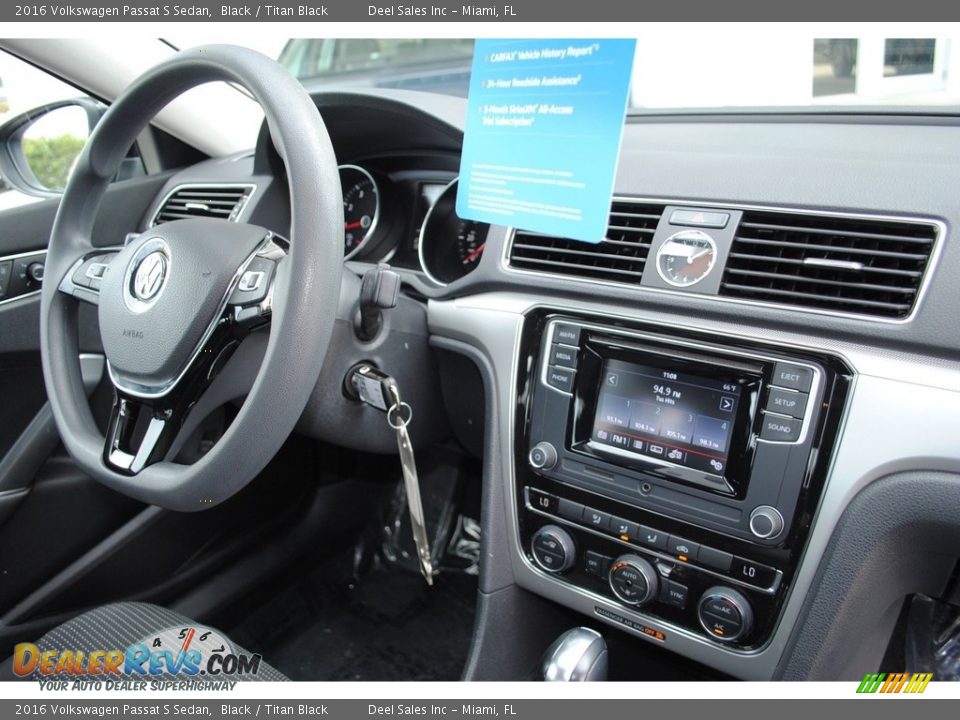 2016 Volkswagen Passat S Sedan Black / Titan Black Photo #19