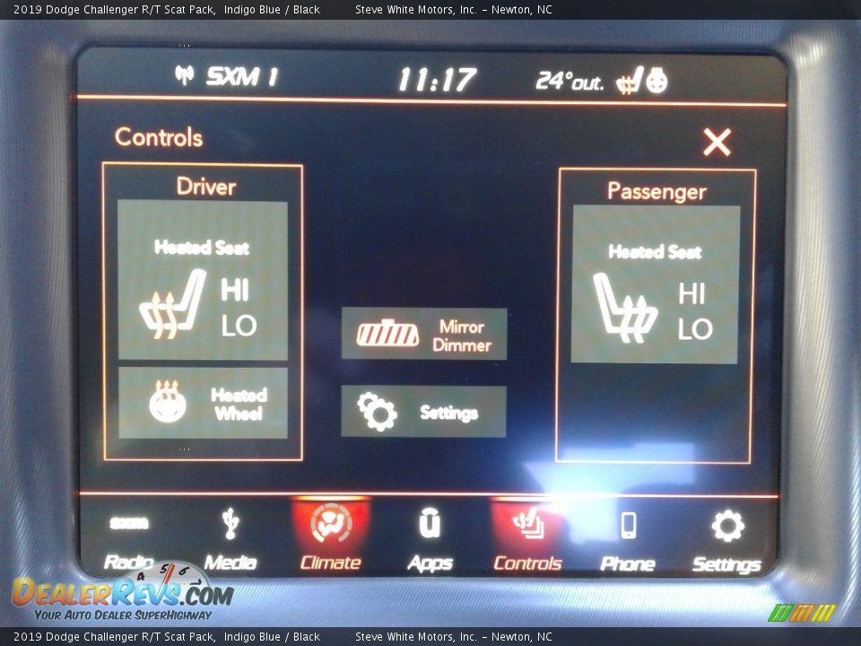Controls of 2019 Dodge Challenger R/T Scat Pack Photo #23