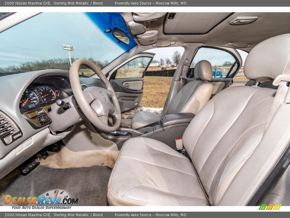 2000 Nissan Maxima GXE Sterling Mist Metallic / Blond Photo #18