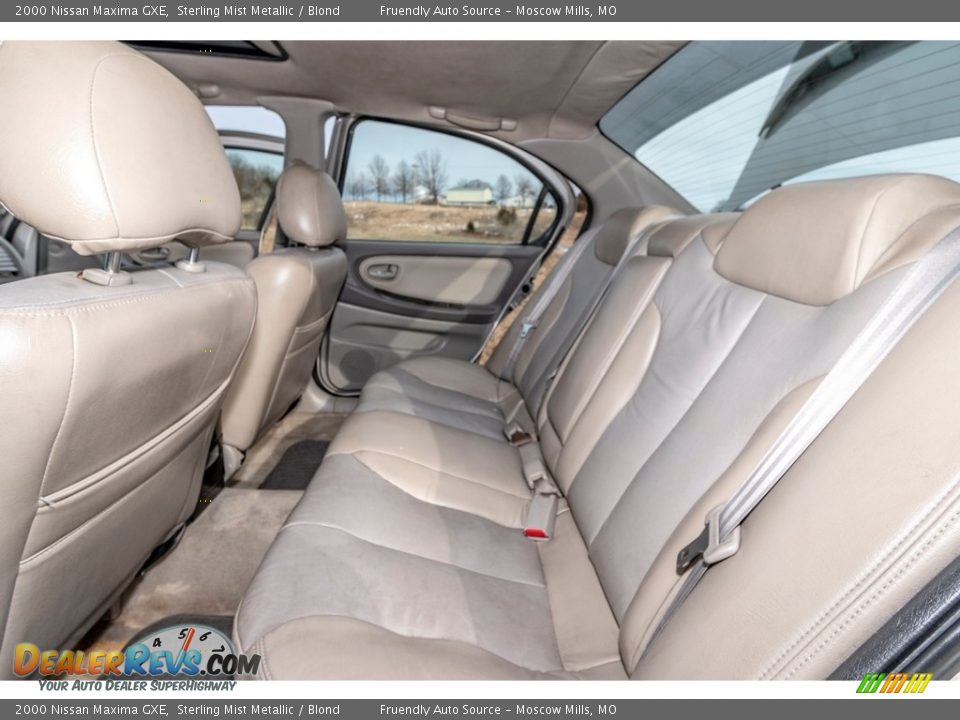 2000 Nissan Maxima GXE Sterling Mist Metallic / Blond Photo #23
