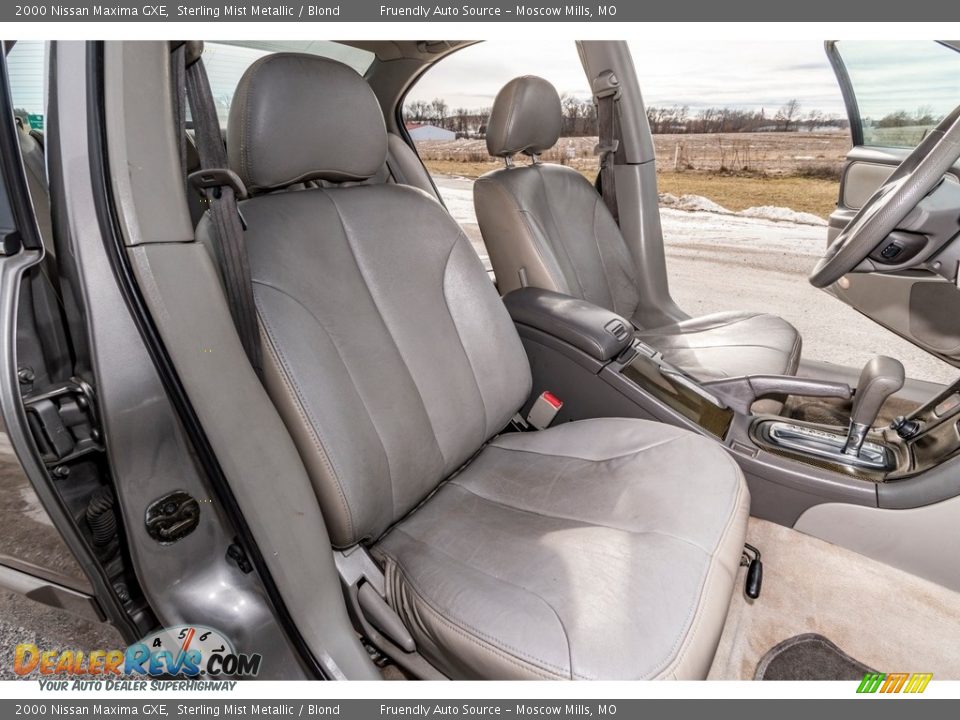 2000 Nissan Maxima GXE Sterling Mist Metallic / Blond Photo #25
