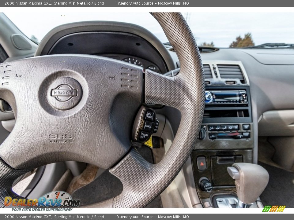 2000 Nissan Maxima GXE Sterling Mist Metallic / Blond Photo #35