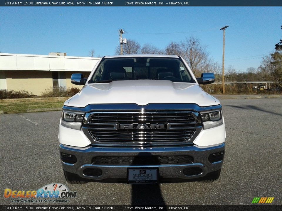 2019 Ram 1500 Laramie Crew Cab 4x4 Ivory Tri–Coat / Black Photo #3