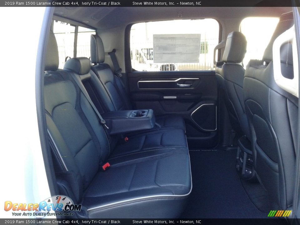 2019 Ram 1500 Laramie Crew Cab 4x4 Ivory Tri–Coat / Black Photo #14