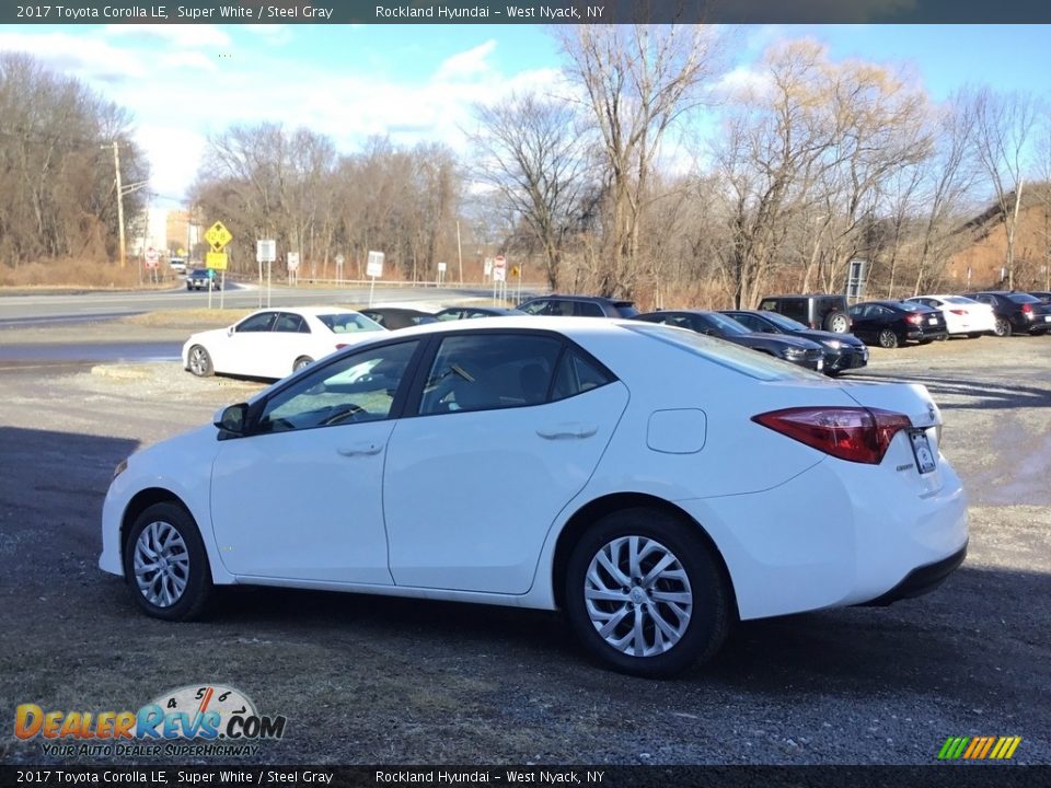 2017 Toyota Corolla LE Super White / Steel Gray Photo #6