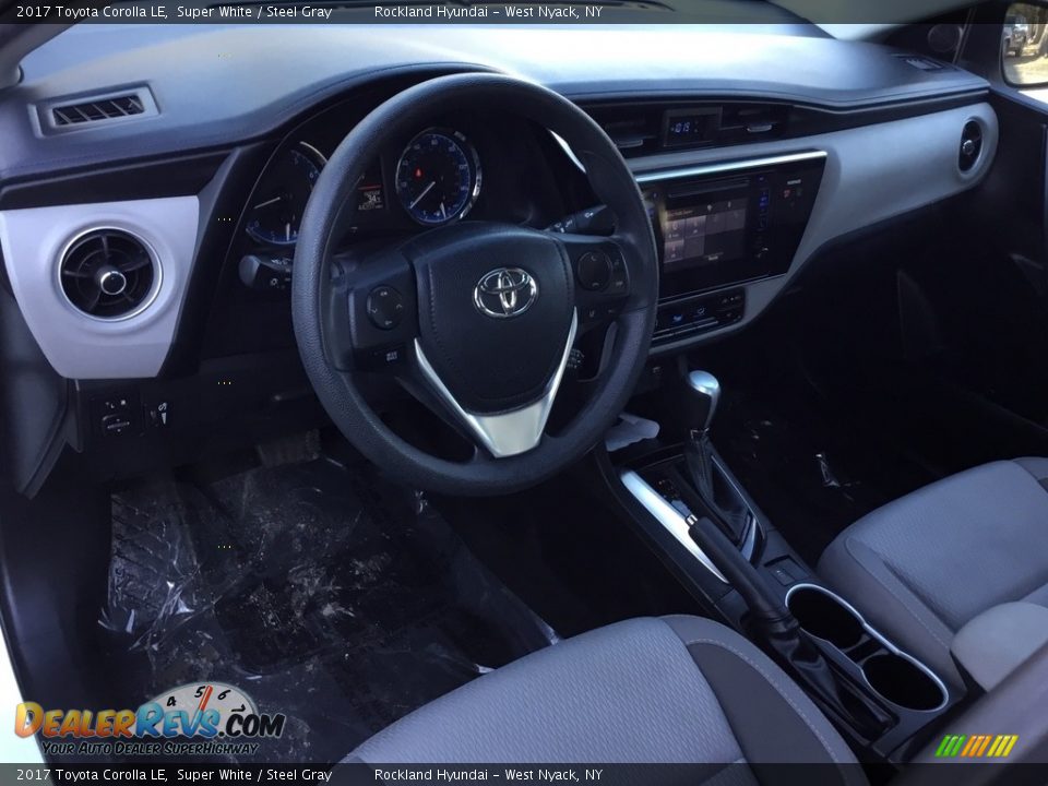 2017 Toyota Corolla LE Super White / Steel Gray Photo #9