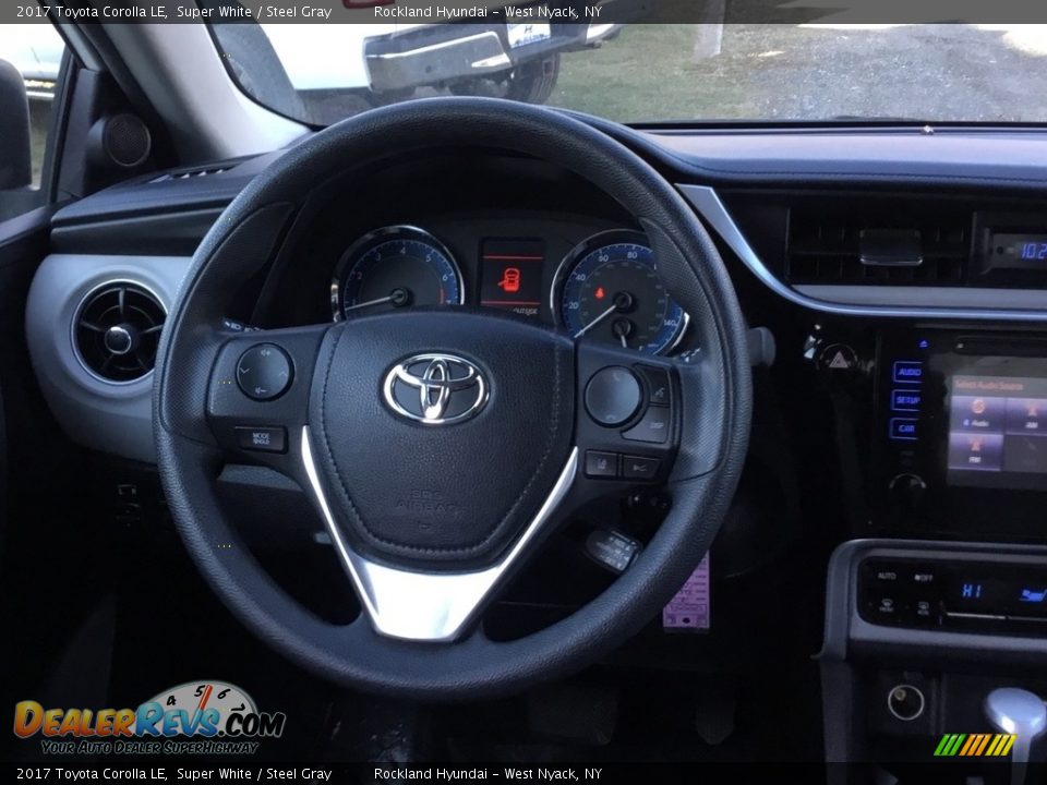 2017 Toyota Corolla LE Super White / Steel Gray Photo #14