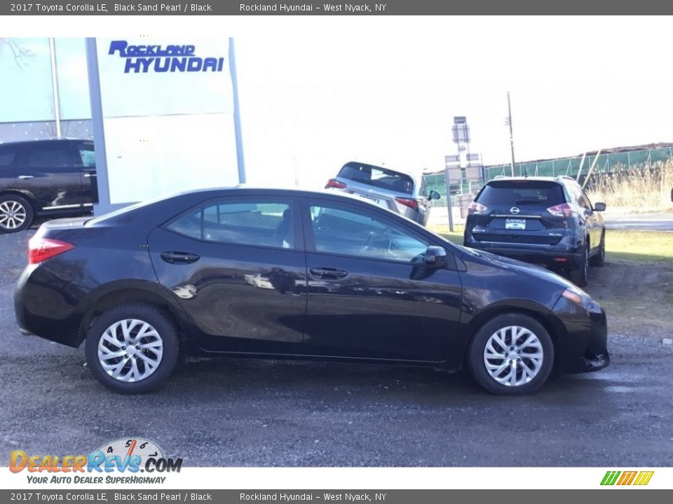 2017 Toyota Corolla LE Black Sand Pearl / Black Photo #3