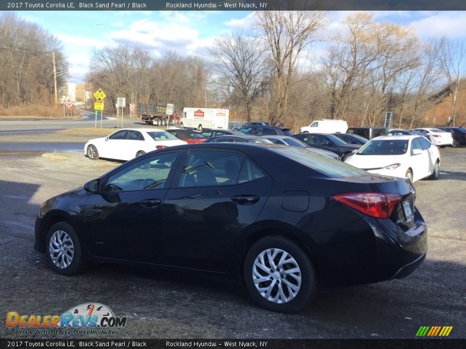 2017 Toyota Corolla LE Black Sand Pearl / Black Photo #6