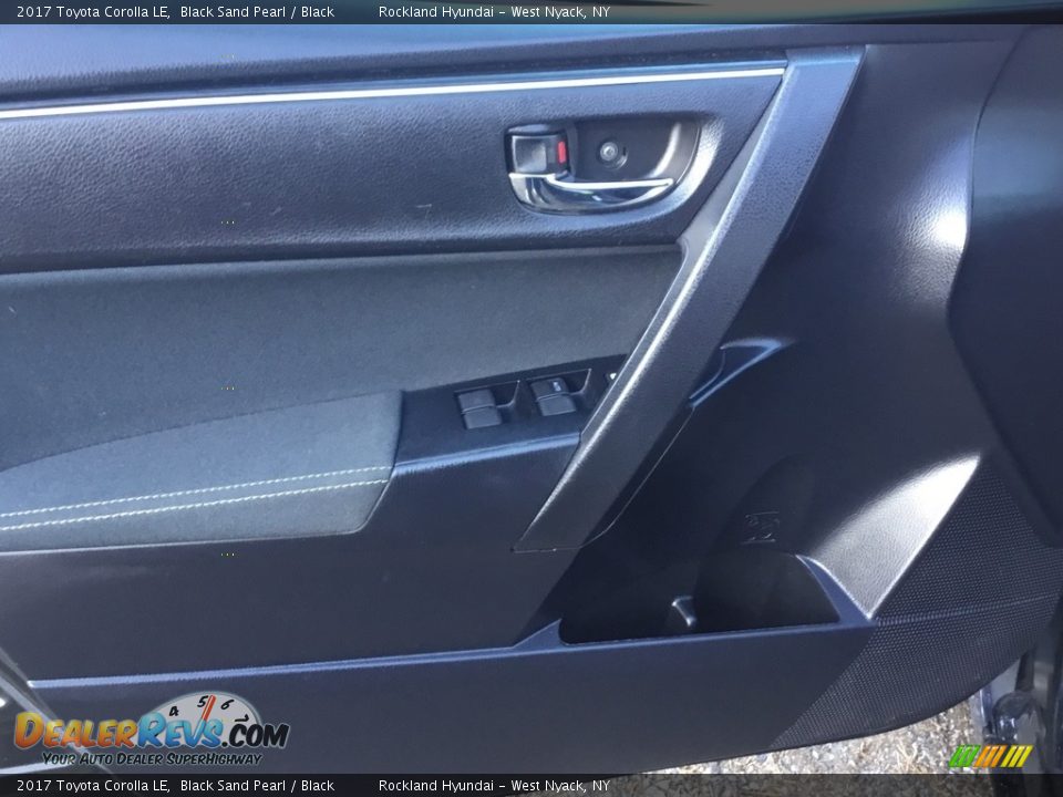 2017 Toyota Corolla LE Black Sand Pearl / Black Photo #8