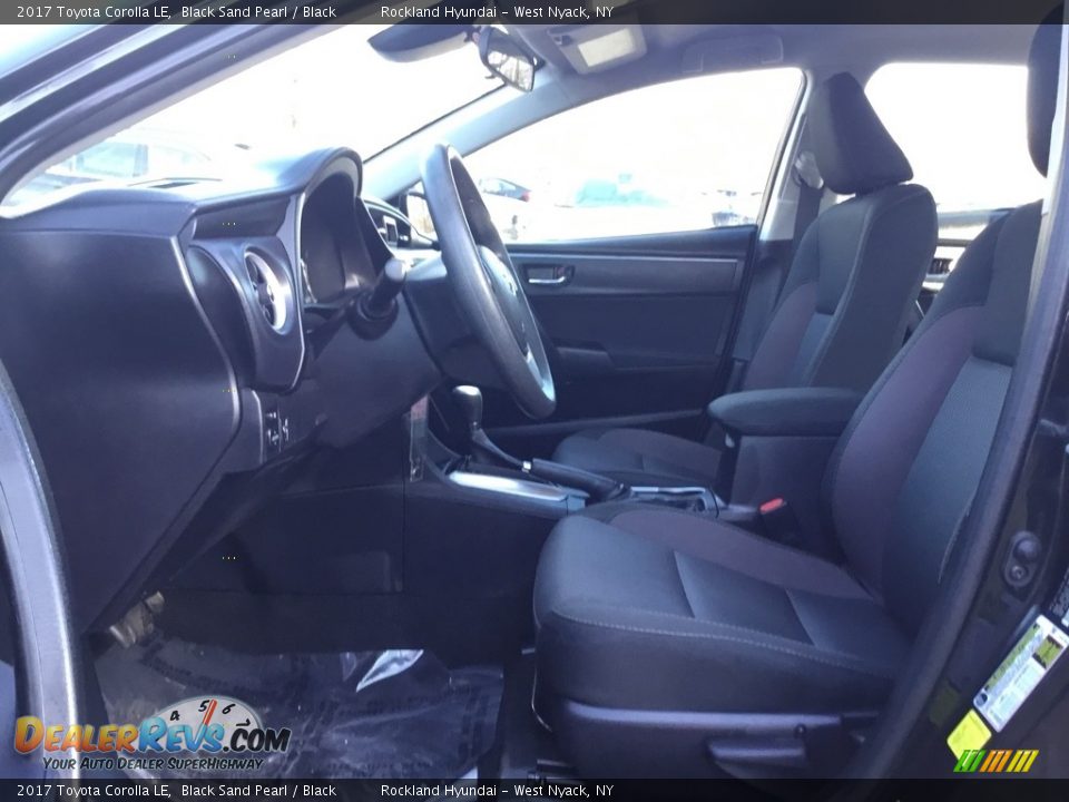 2017 Toyota Corolla LE Black Sand Pearl / Black Photo #10