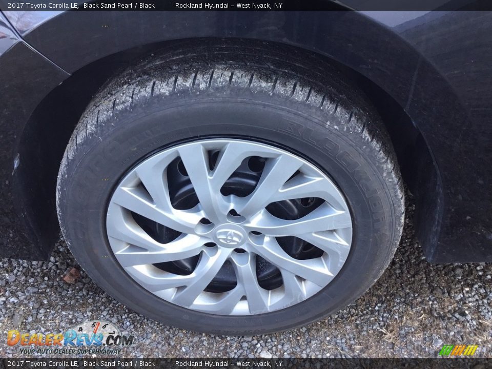 2017 Toyota Corolla LE Black Sand Pearl / Black Photo #25
