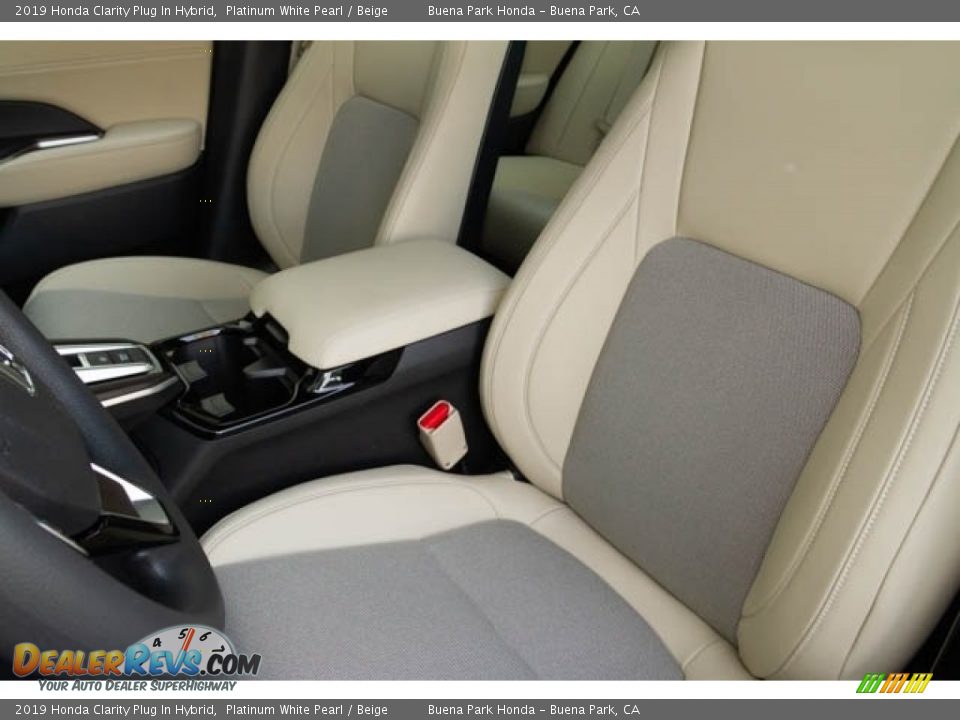 Front Seat of 2019 Honda Clarity Plug In Hybrid Photo #26