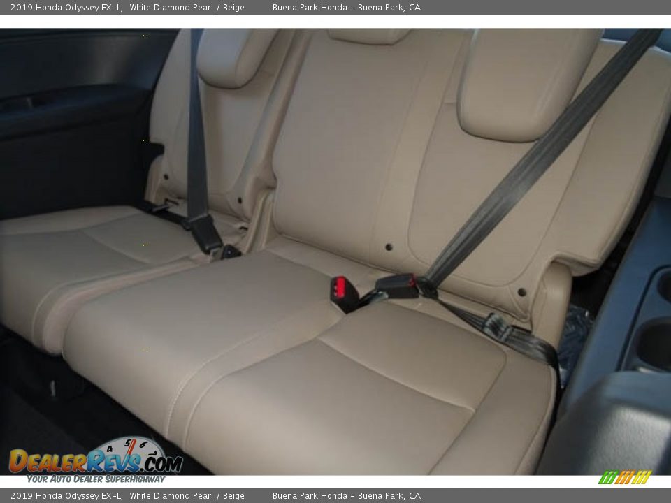 2019 Honda Odyssey EX-L White Diamond Pearl / Beige Photo #27