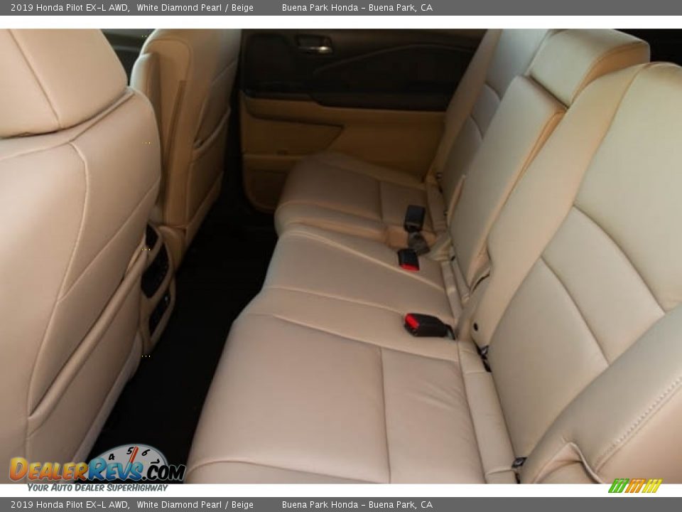 2019 Honda Pilot EX-L AWD White Diamond Pearl / Beige Photo #17