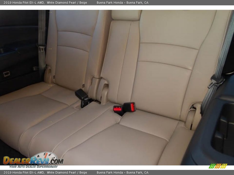 2019 Honda Pilot EX-L AWD White Diamond Pearl / Beige Photo #28