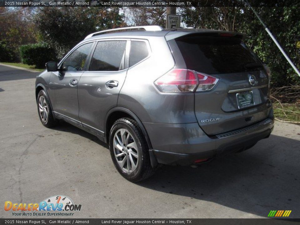 2015 Nissan Rogue SL Gun Metallic / Almond Photo #2