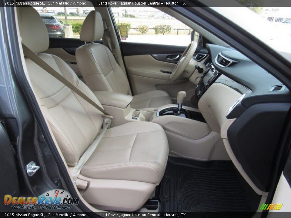 2015 Nissan Rogue SL Gun Metallic / Almond Photo #3