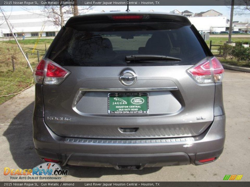 2015 Nissan Rogue SL Gun Metallic / Almond Photo #10