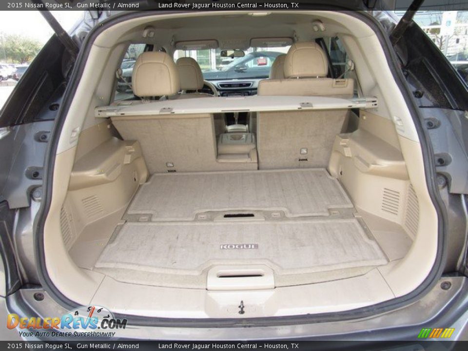 2015 Nissan Rogue SL Gun Metallic / Almond Photo #18