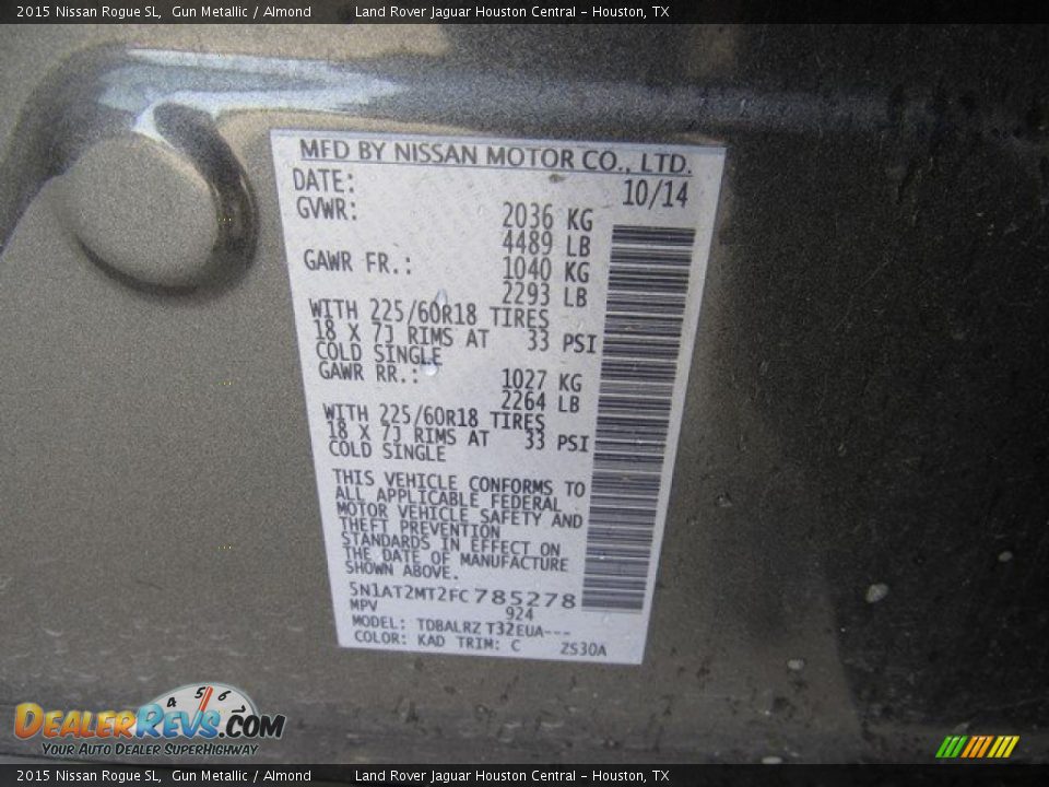 2015 Nissan Rogue SL Gun Metallic / Almond Photo #34