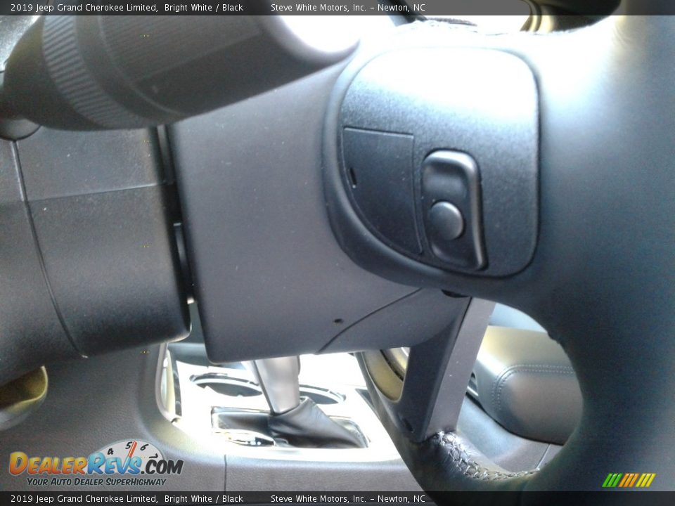 2019 Jeep Grand Cherokee Limited Bright White / Black Photo #17