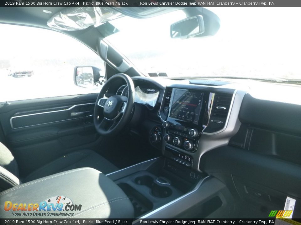 2019 Ram 1500 Big Horn Crew Cab 4x4 Patriot Blue Pearl / Black Photo #11