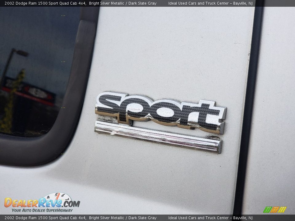 2002 Dodge Ram 1500 Sport Quad Cab 4x4 Bright Silver Metallic / Dark Slate Gray Photo #18