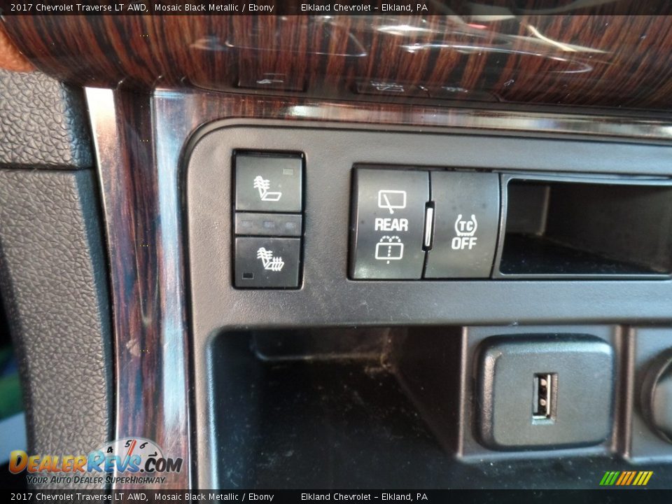 2017 Chevrolet Traverse LT AWD Mosaic Black Metallic / Ebony Photo #28
