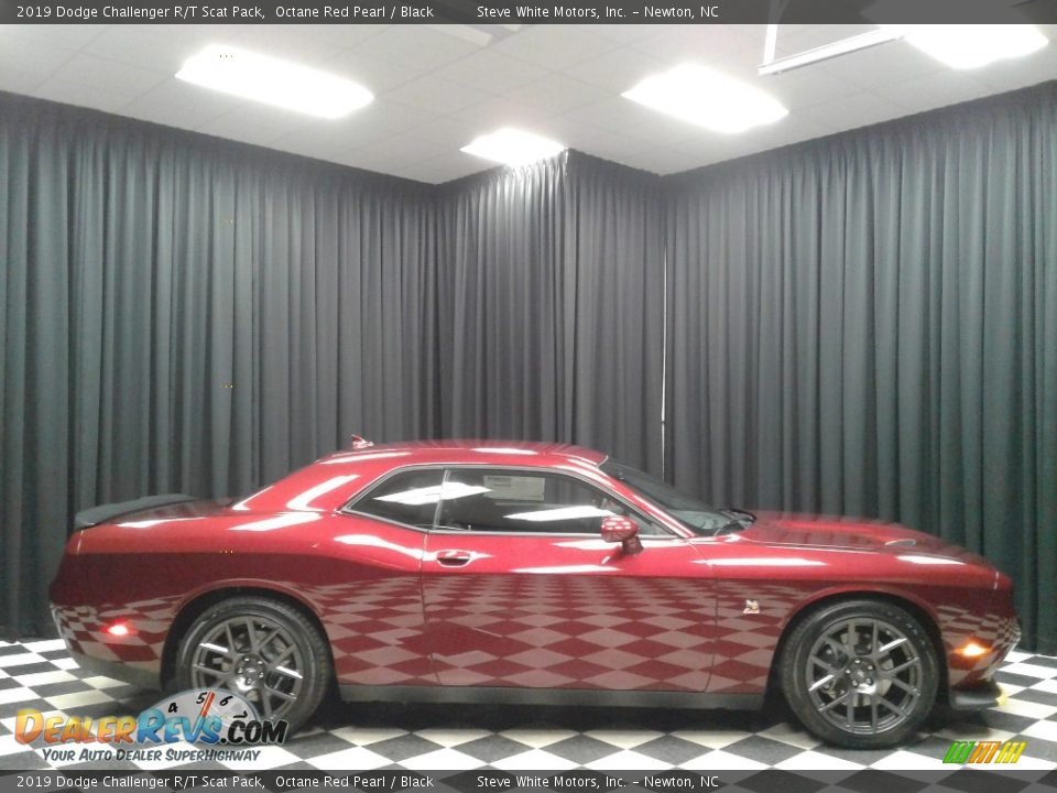 2019 Dodge Challenger R/T Scat Pack Octane Red Pearl / Black Photo #5
