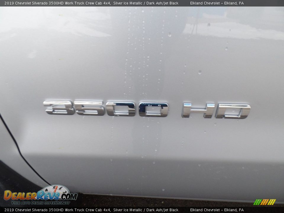 2019 Chevrolet Silverado 3500HD Work Truck Crew Cab 4x4 Silver Ice Metallic / Dark Ash/Jet Black Photo #11