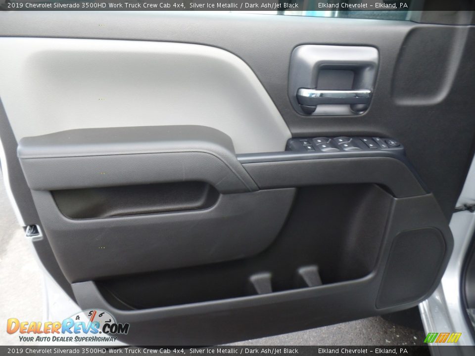 2019 Chevrolet Silverado 3500HD Work Truck Crew Cab 4x4 Silver Ice Metallic / Dark Ash/Jet Black Photo #13