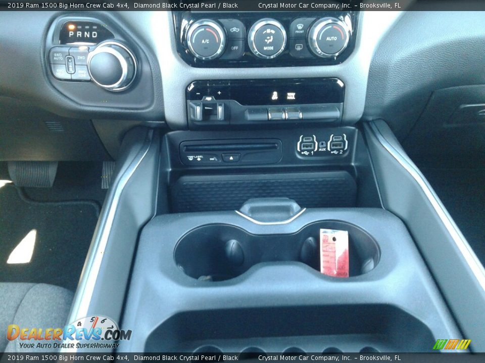 2019 Ram 1500 Big Horn Crew Cab 4x4 Diamond Black Crystal Pearl / Black Photo #16