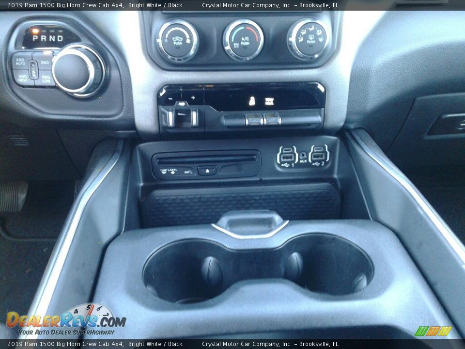 2019 Ram 1500 Big Horn Crew Cab 4x4 Bright White / Black Photo #16