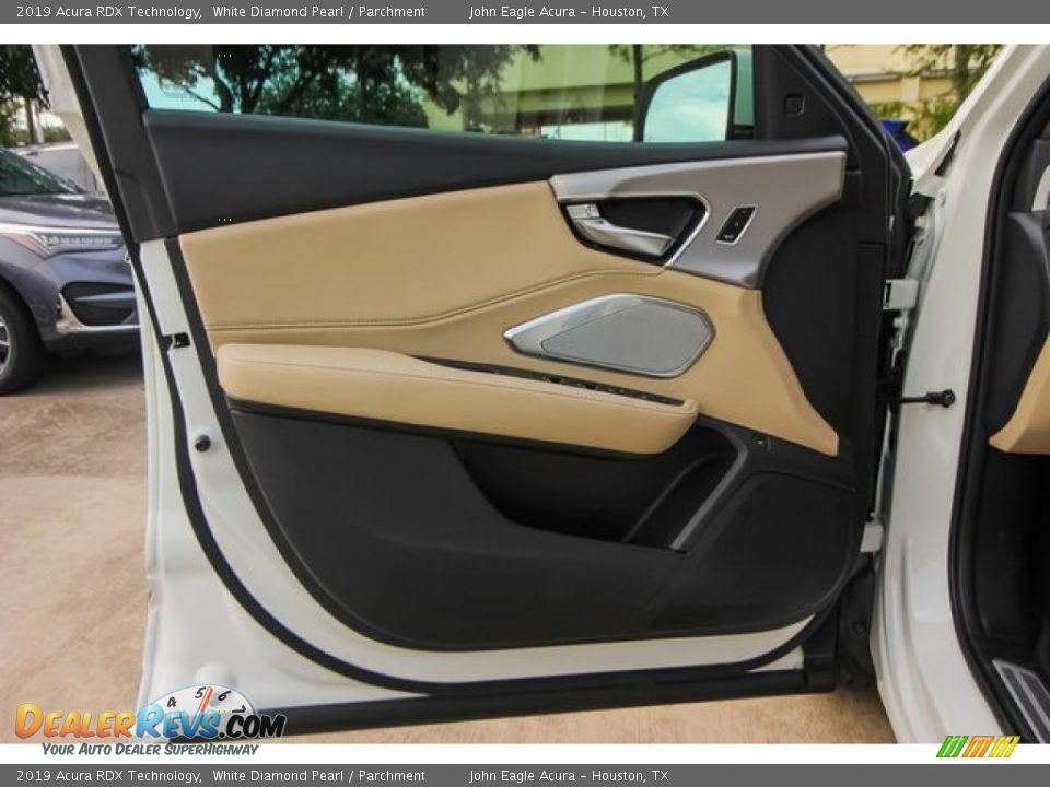 2019 Acura RDX Technology White Diamond Pearl / Parchment Photo #15
