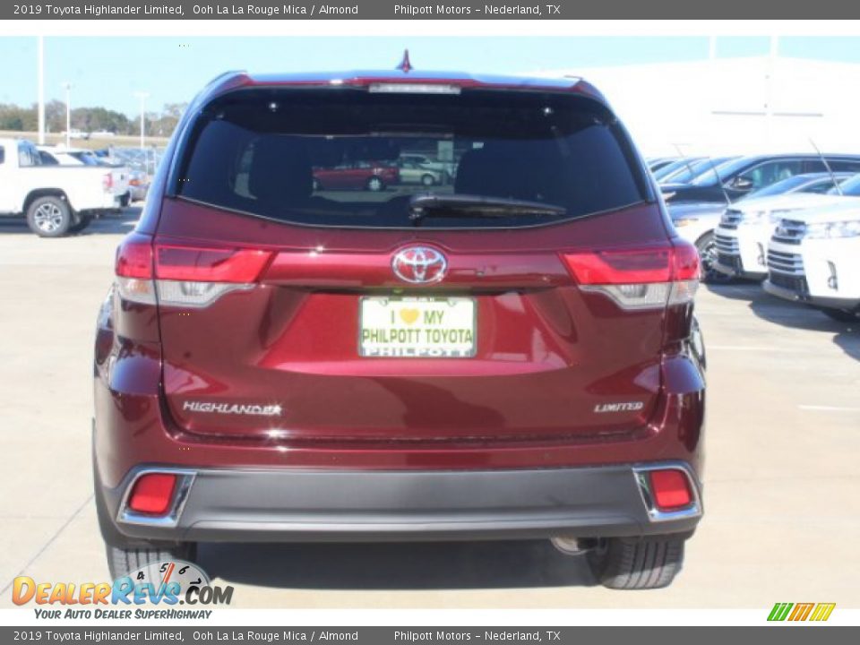 2019 Toyota Highlander Limited Ooh La La Rouge Mica / Almond Photo #7