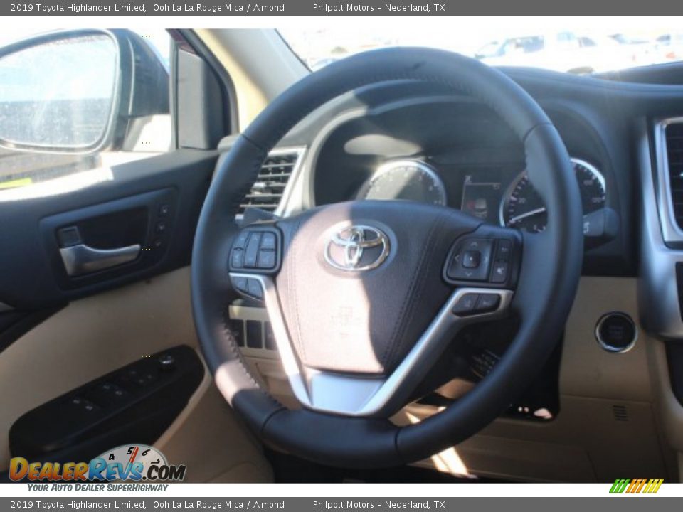 2019 Toyota Highlander Limited Ooh La La Rouge Mica / Almond Photo #20