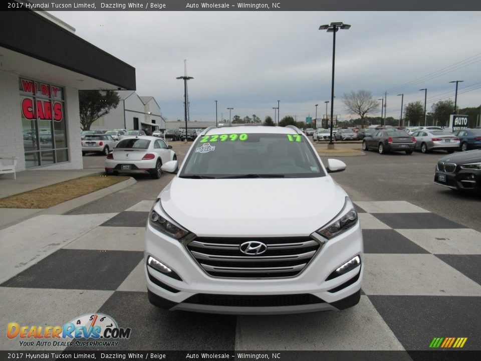 2017 Hyundai Tucson Limited Dazzling White / Beige Photo #2