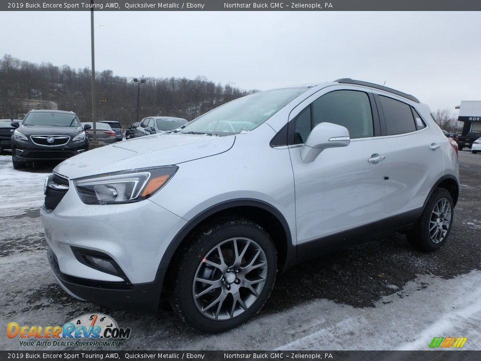 Front 3/4 View of 2019 Buick Encore Sport Touring AWD Photo #1