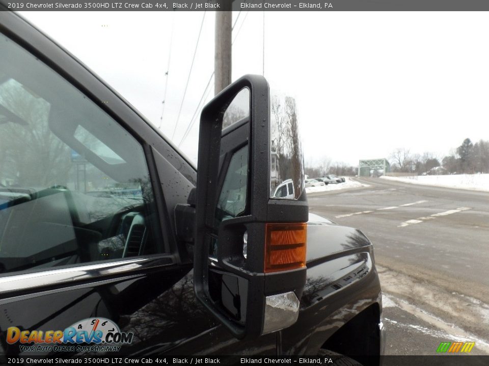 2019 Chevrolet Silverado 3500HD LTZ Crew Cab 4x4 Black / Jet Black Photo #16