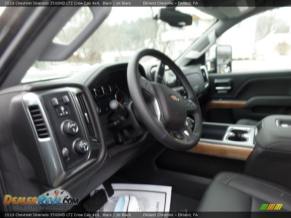 2019 Chevrolet Silverado 3500HD LTZ Crew Cab 4x4 Black / Jet Black Photo #24