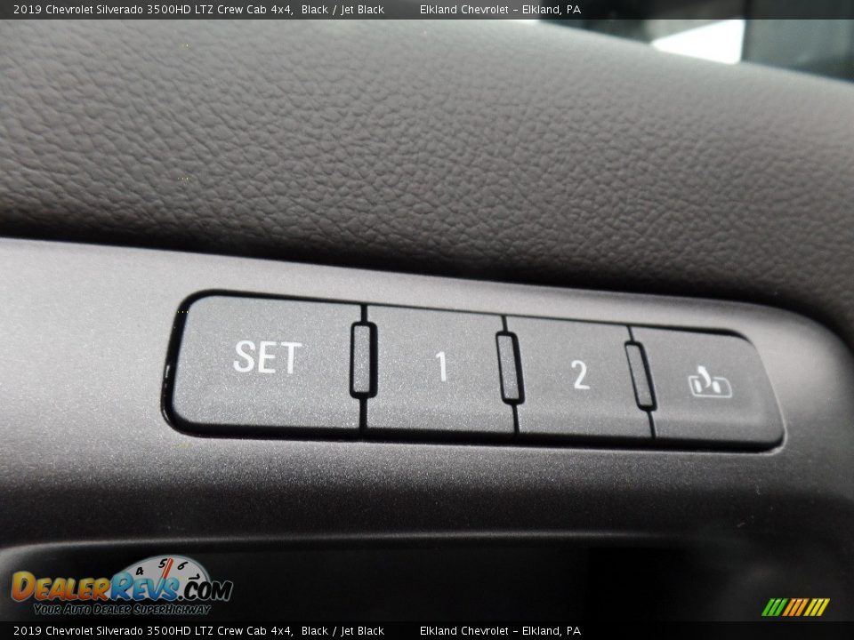2019 Chevrolet Silverado 3500HD LTZ Crew Cab 4x4 Black / Jet Black Photo #26